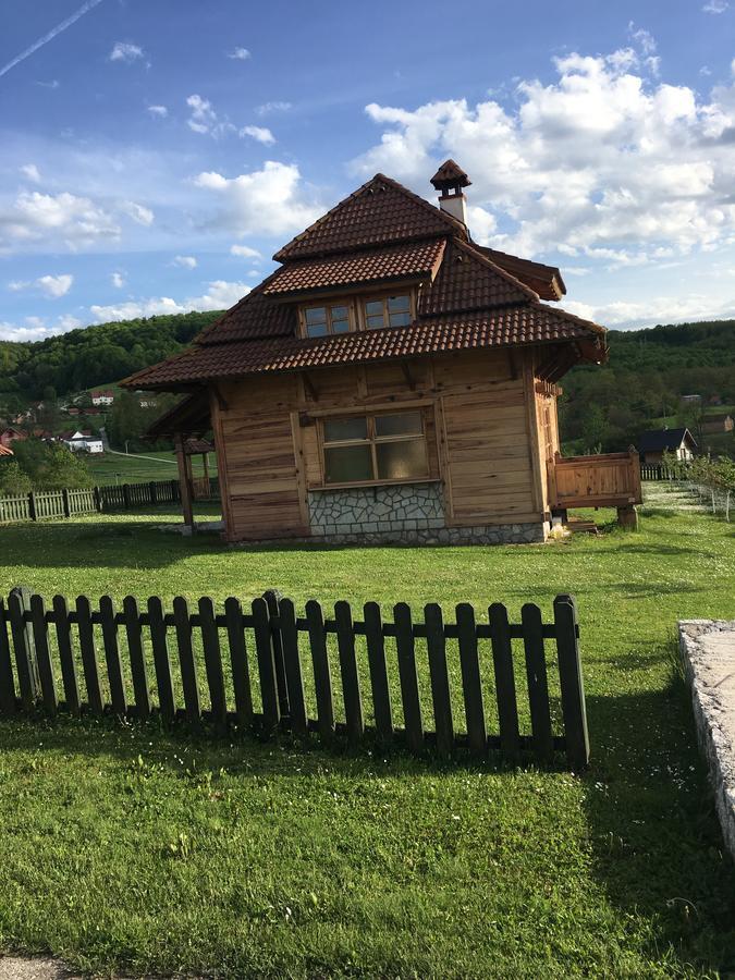 Villa Nacionalna Kuca Bajo Mackat Exterior foto