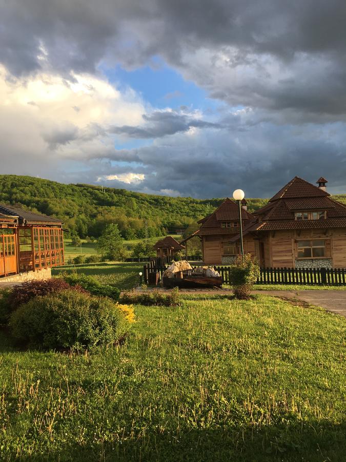 Villa Nacionalna Kuca Bajo Mackat Exterior foto